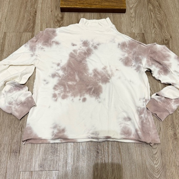 Gilded Intent Cold Sholder Sweatshirt - Picture 3 of 8